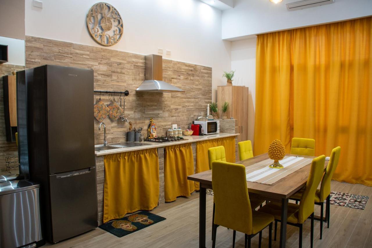 La Dimora Del Viaggiatore Luxury Apartments Mazara del Vallo Luaran gambar